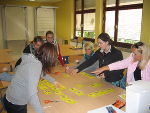 Gruppenarbeit im Werbetechnikraum © Roland Wieser Gruppenarbeit im Werbetechnikraum © Roland Wieser