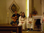 Herr Unterweger singt und begleitet ein Lied Herr Unterweger singt und begleitet ein Lied