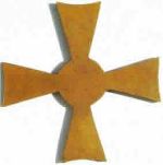 Die Kunstprägeanstalt B. H. Mayer, Pforzheim, stellte mindestens das Verdienstkreuz am Bande, das Verdienstkreuz 1. Klasse und das Große Verdienstkreuz her. Ob jemals Stückzahlen produziert und an die Ordenskanzlei geliefert wurden ist nicht bekannt. Die Kunstprägeanstalt B. H. Mayer, Pforzheim, stellte mindestens das Verdienstkreuz am Bande, das Verdienstkreuz 1. Klasse und das Große Verdienstkreuz her. Ob jemals Stückzahlen produziert und an die Ordenskanzlei geliefert wurden ist nicht bekannt.