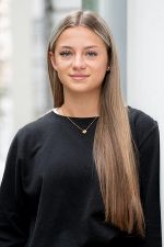 Portraitaufnahme von Elisa Handy