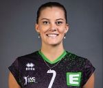 Portrait einer jungen lächelnden Frau 