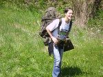 Die Mädchen der HS Rottenmann bei der Kaserne Aigen im Ennstal