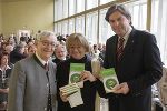 Sepp Trummer, Gerda Klimek und LH Mag. Franz Voves. Foto: Stuhlhofer