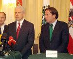 Präsident Boris Tadic und LH Mag. Franz Voves bei der Presseinformation