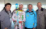 LH Franz Voves, Abfahrtsweltcup-Sieger Klaus Kröll, LH-Vize Hermann Schützenhöfer und der Schladminger Bürgermeister Jürgen Winter (v.l.) © Land Steiermark/GEPA Pictures; bei Quellenangabe honorarfrei