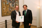 Professor Schmölzer und LH Voves © steiermark.at (Foto Frankl); bei Quellenangabe honorarfrei