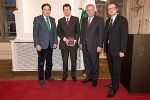 LH Franz Voves, Herausgeber Christoph Grabenwarter, LH-Vize Hermann Schützenhöfer und Klubobmann Christopher Drexler (v.l.) bei der Präsentation. © steiermark.at /Friesinger; bei Quellenangabe honorarfrei