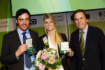 Klaus Schrottshammer, Lisa Zaff und LH Franz Voves (v.l.) bei der diesjährigen Sportlerehrung in der Seifenfabrik © Foto: Melbinger, bei Quellenangabe honorarfrei