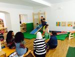 Eltern und Kinder spielen © Kinderfreunde Steiermark Landesorganisation