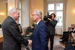 LH Schützenhöfer dankte Majcen für sein verdienstvolles Wirken LH Schützenhöfer dankte Majcen für sein verdienstvolles Wirken