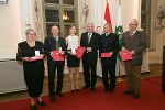 Theresia Stadlhofer, Manfred Platzer, Sonja Stacher, LH Hermann Schützenhöfer, Raimund Granigg und Georg Bregant bei der Auszeichnungsverleihung in der Aula der Alten Universität (v.l.) © Foto: steiermark.at/Frankl; bei Quellenangabe honorarfrei Theresia Stadlhofer, Manfred Platzer, Sonja Stacher, LH Hermann Schützenhöfer, Raimund Granigg und Georg Bregant bei der Auszeichnungsverleihung in der Aula der Alten Universität (v.l.)
