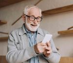 TIK - Technik in Kürze: Smartphone © shutterstock-LightField TIK - Technik in Kürze: Smartphone
