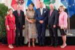 Das Königspaar mit LH Hermann Schützenhöfer und Gattin Marianne sowie Bundespräsident Alexander Van der Bellen mit Gattin Doris Schmidauer (l.)