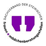 Logo Dachverband der Steirischen Frauen- und Mädchenberatungsstellen in Form des Schriftzuges, in der Mitte zwei große lila Anführungszeichen