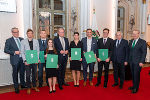 Josef Krainer-Förderungspreis 2023: Gruppenbild mit den Preisträgerinnen und Preisträgern. Josef Krainer-Förderungspreis 2023: Gruppenbild mit den Preisträgerinnen und Preisträgern.