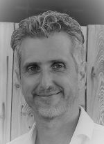 Portrait eines Mannes, der lacht