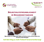 Vier Arme mit Puzzelsteine in den Händen, die zueinander zeigen.