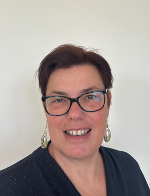 Portrait von Referatsleiterin Anita Mogg
