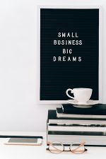 Neugründung 2025 © pexels.com/Leelothefirst